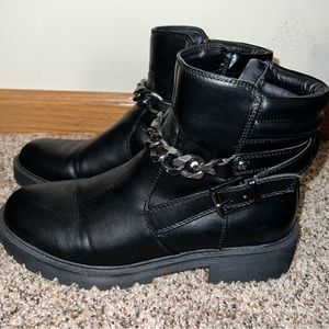 Size 10 silver chain combat boots
